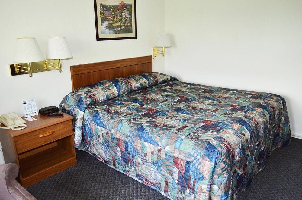 Huntingdon Motor Inn Exterior photo