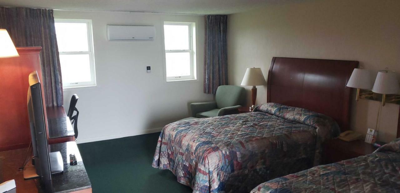 Huntingdon Motor Inn Exterior photo