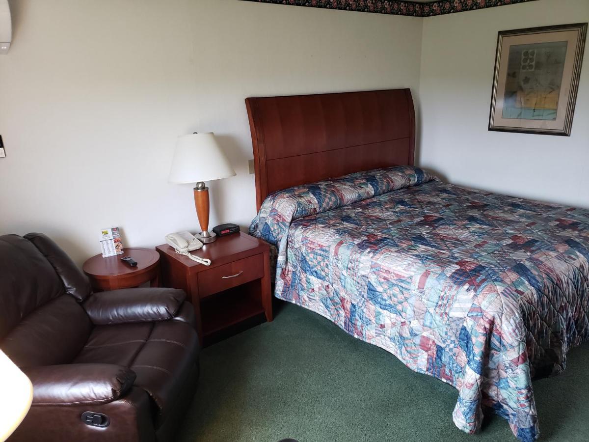 Huntingdon Motor Inn Exterior photo
